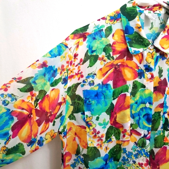 Vibrant Floral Blouse, Semisheer Fabric, Buttoned Front, One Size fits Most. - Picture 6 of 14